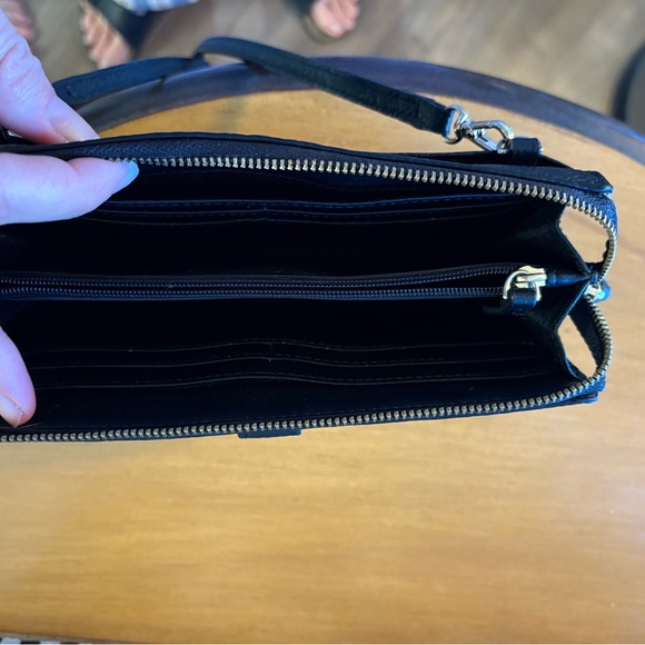 Larchmont avenue alegra Kate Spade Black Pebbled Leather crossbody - Picture 9 of 10